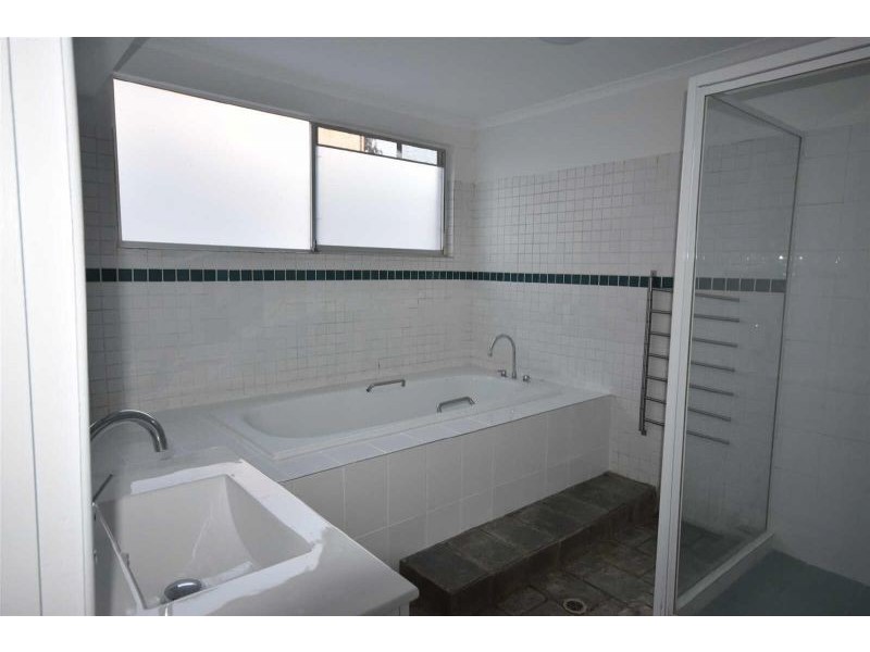 11 Goodwin Street, Tewantin QLD 4565