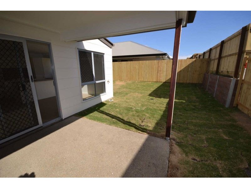 2/24 Kauri Crescent, Peregian Springs QLD 4573