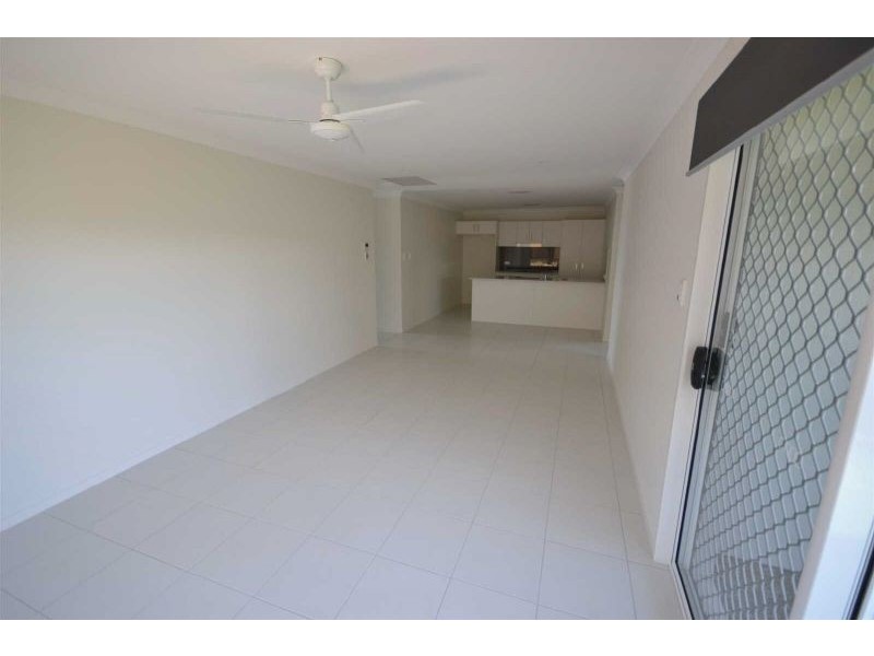2/1 Kamala Close, Peregian Springs QLD 4573