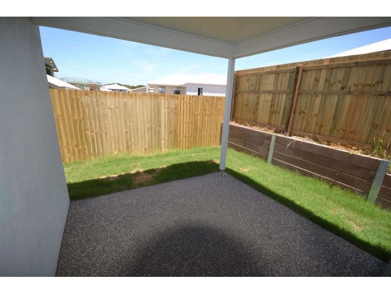 2/1 Kamala Close, Peregian Springs QLD 4573