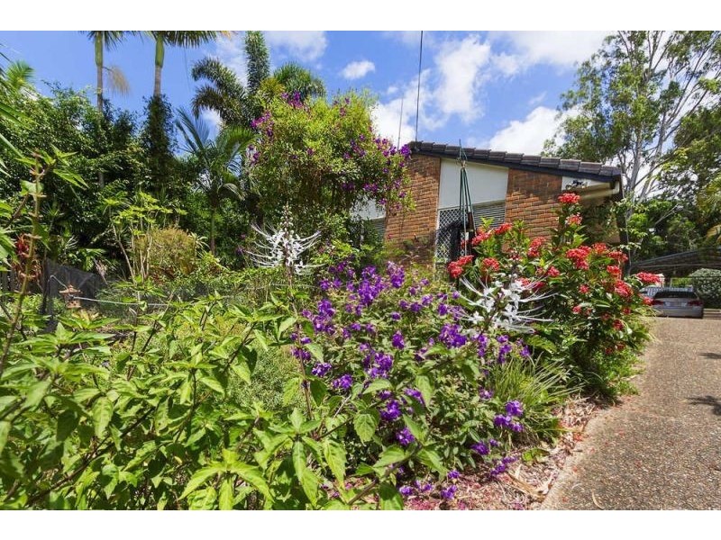 14 Pines Avenue, Cooroibah QLD 4565