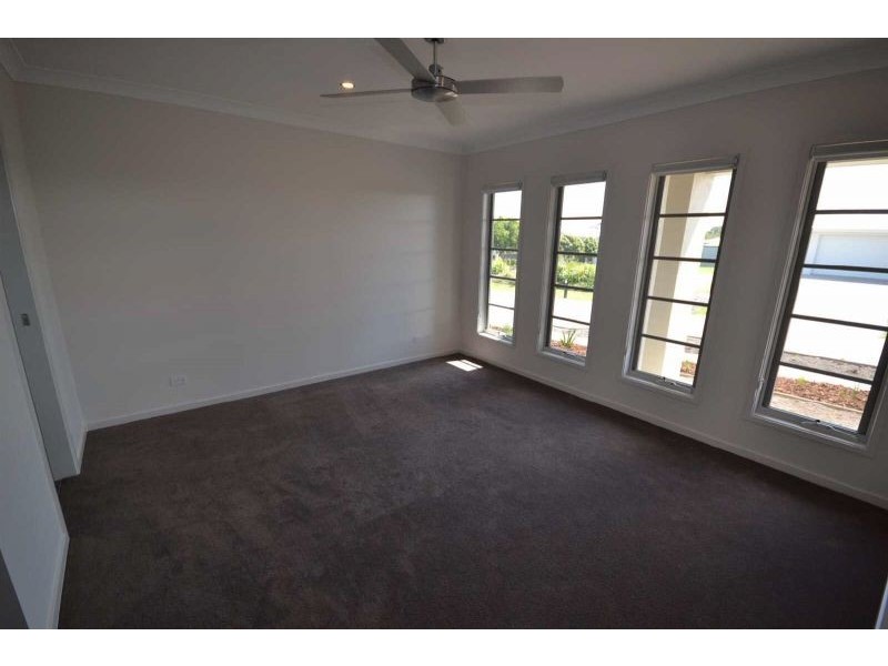 23 Hollyhock Cresent, Noosa Heads QLD 4567