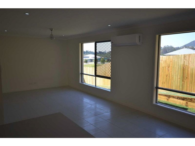 1/6 Jenyor Street, Coolum Beach QLD 4573