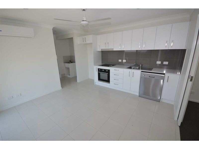 2/6 Jenyor Street, Coolum Beach QLD 4573