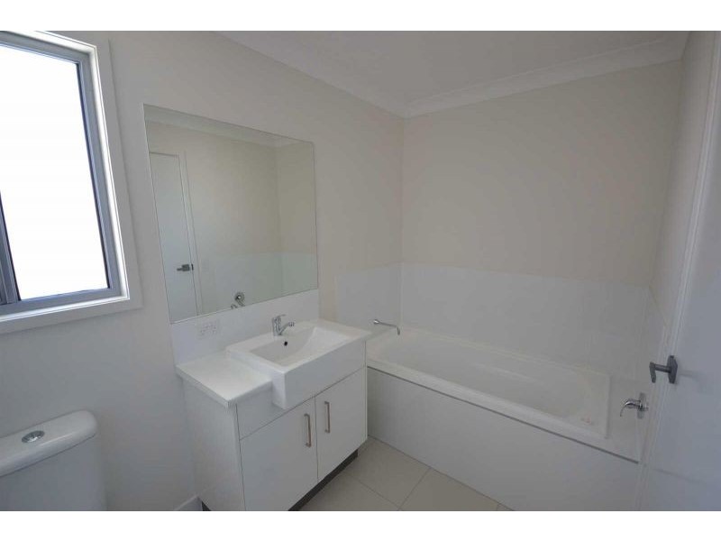 12 Kalbarri Cresent, Peregian Springs QLD 4573