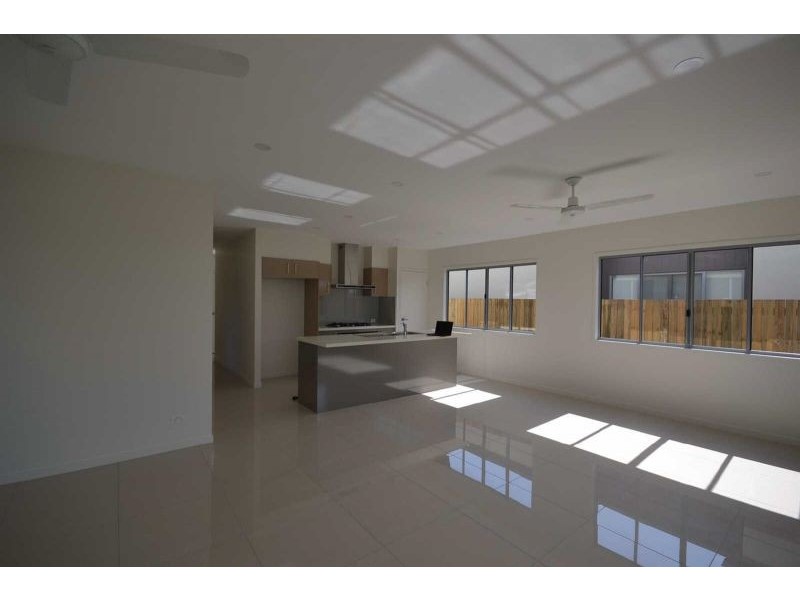 30 Viola Square, Peregian Springs QLD 4573