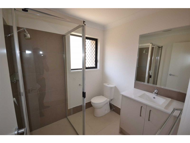 2/6 Lake View Place, Bli Bli QLD 4560