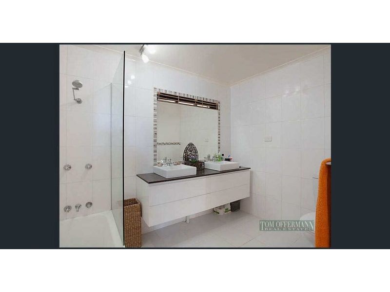 2/273 Weyba Road, Noosaville QLD 4566