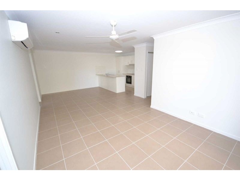2/7 Laurina Way, Peregian Springs QLD 4573