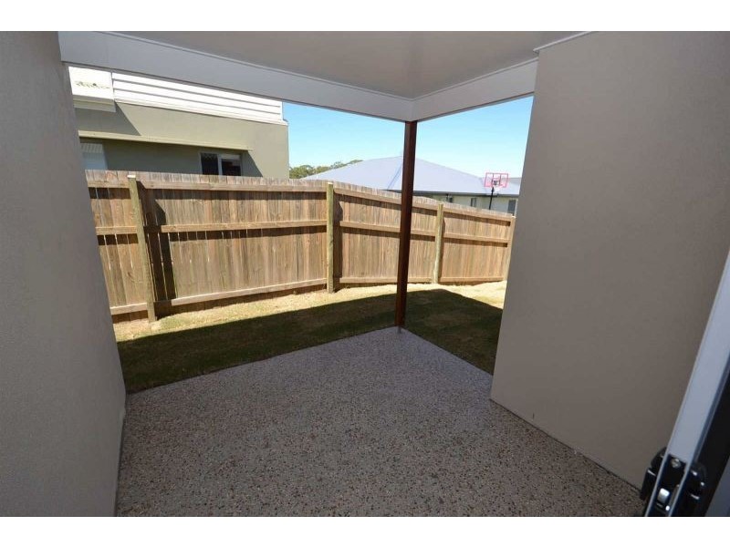 2/7 Laurina Way, Peregian Springs QLD 4573