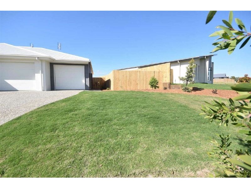 2/60 Augusta Circuit, Peregian Springs QLD 4573