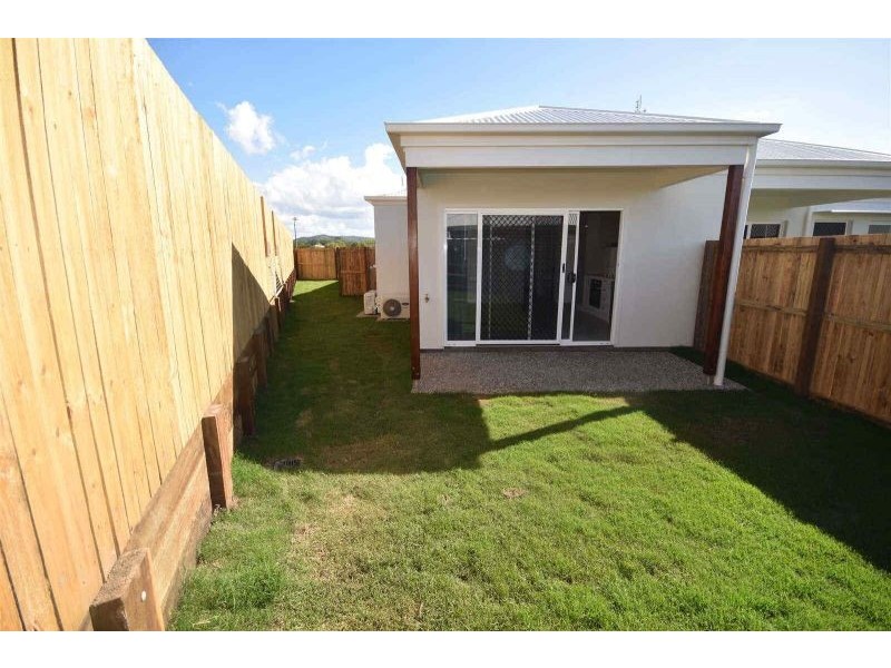2/60 Augusta Circuit, Peregian Springs QLD 4573