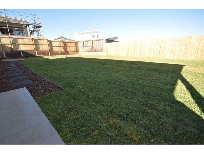 3 Silver Gull Cresent, Peregian Springs QLD 4573