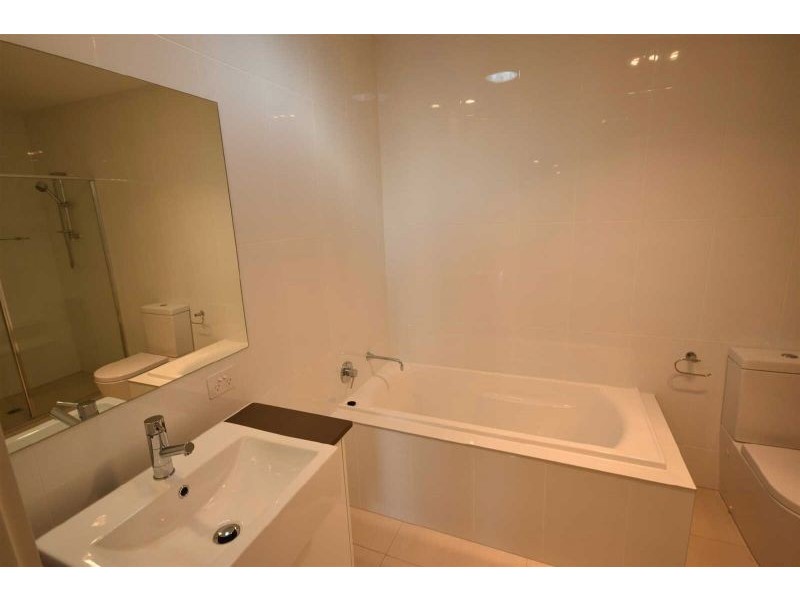 4 Silver Gull Cresent, Peregian Springs QLD 4573