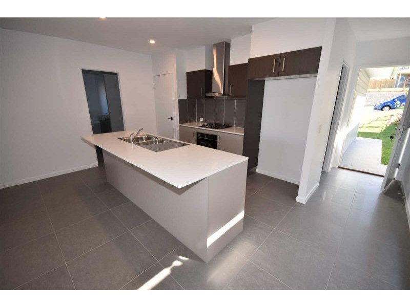 5 Silver Gull Cresent, Peregian Springs QLD 4573