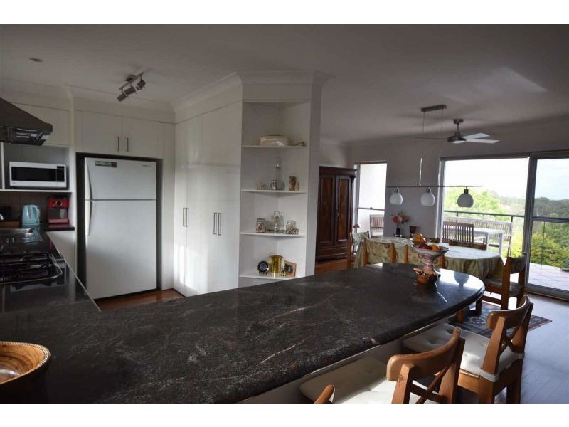 32 Noomar Drive, Doonan QLD 4562