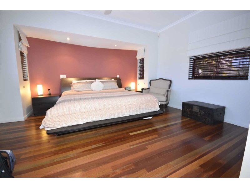 2 Kiamba Court, Noosa Heads QLD 4567