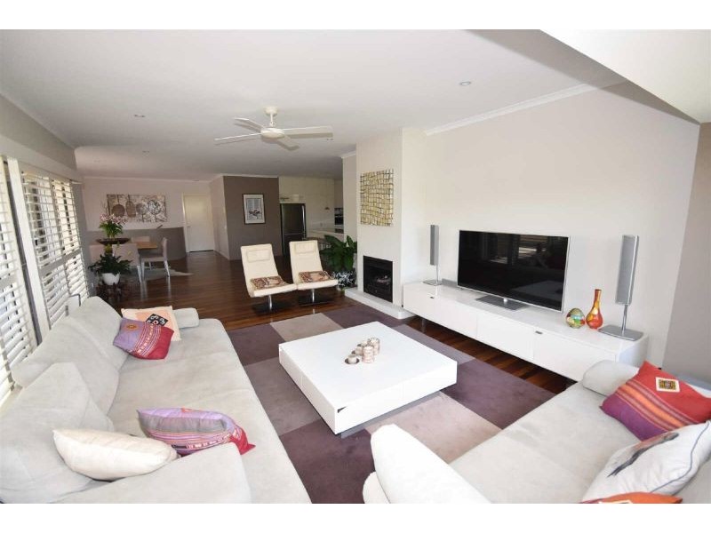 2 Kiamba Court, Noosa Heads QLD 4567