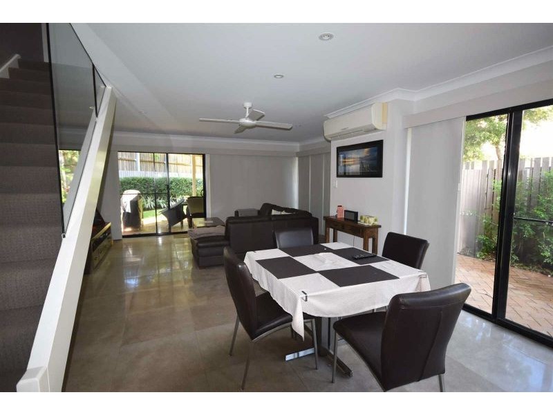 2/7 Stillwater Place, Noosa Waters QLD 4566