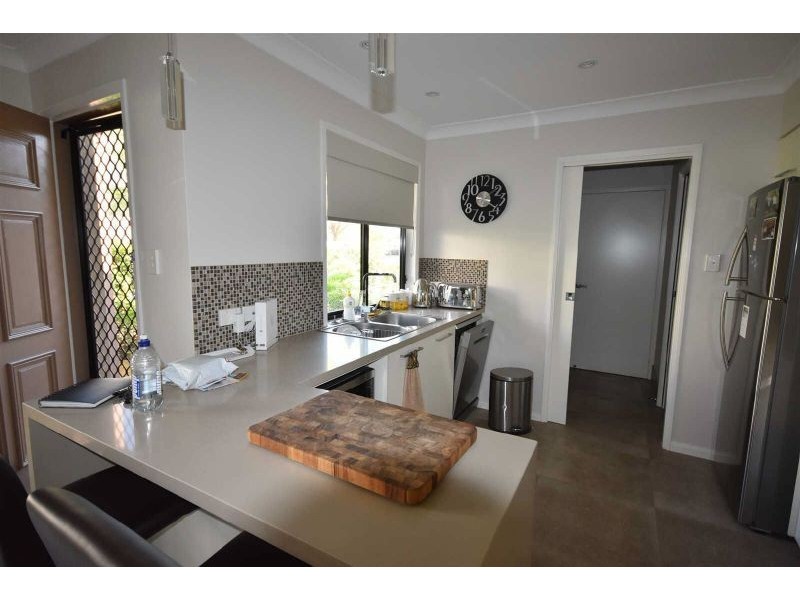2/7 Stillwater Place, Noosa Waters QLD 4566