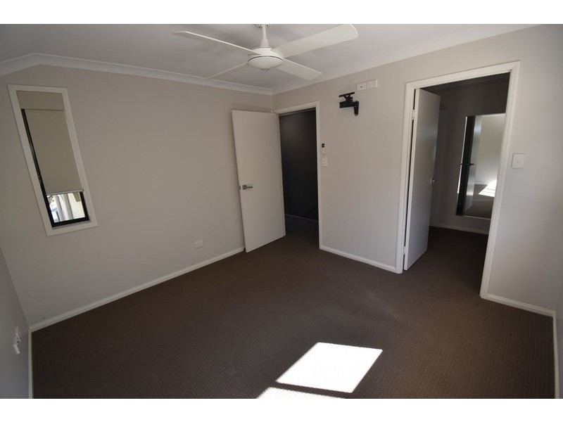 2/7 Stillwater Place, Noosa Waters QLD 4566