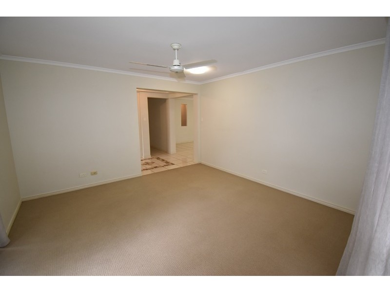 2 Kensington Drive, Cooroy QLD 4563