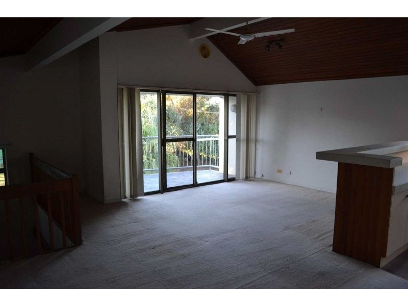 1/12 Park Crescent, Sunshine Beach QLD 4567