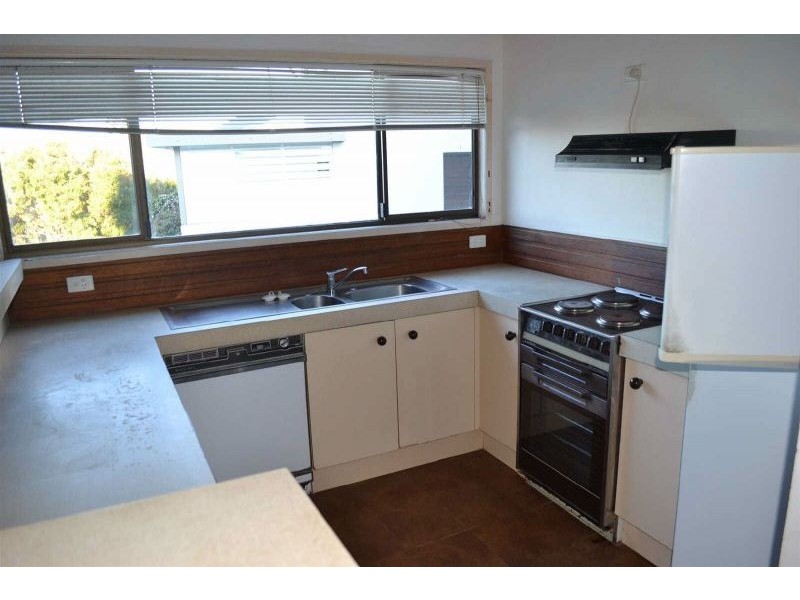 1/12 Park Crescent, Sunshine Beach QLD 4567