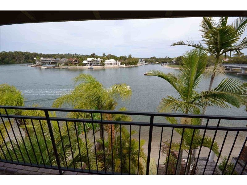 2/4 Peza Court, Noosa Heads QLD 4567