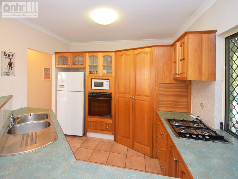 3 Caribbean Court, Castaways Beach QLD 4567