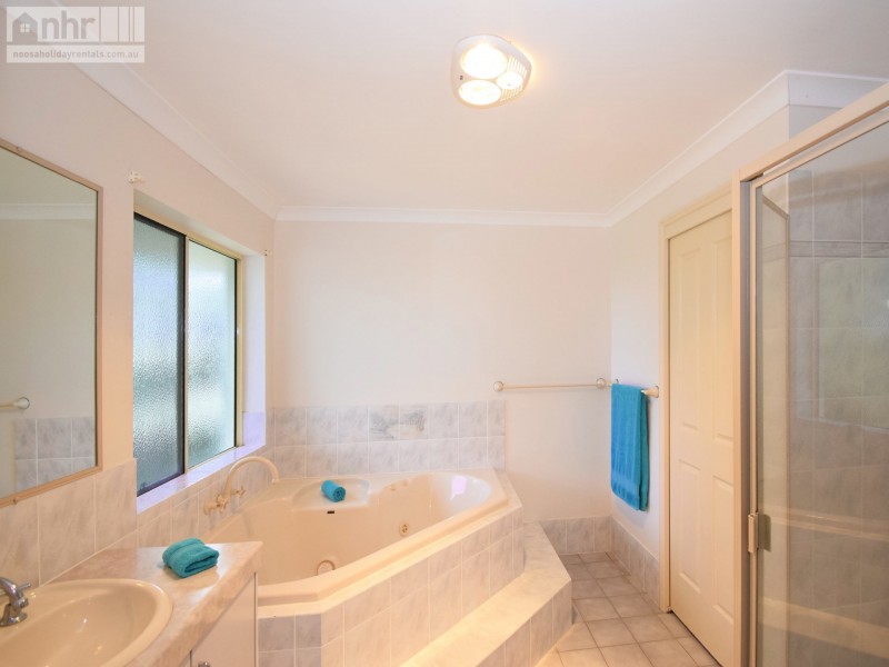 3 Caribbean Court, Castaways Beach QLD 4567