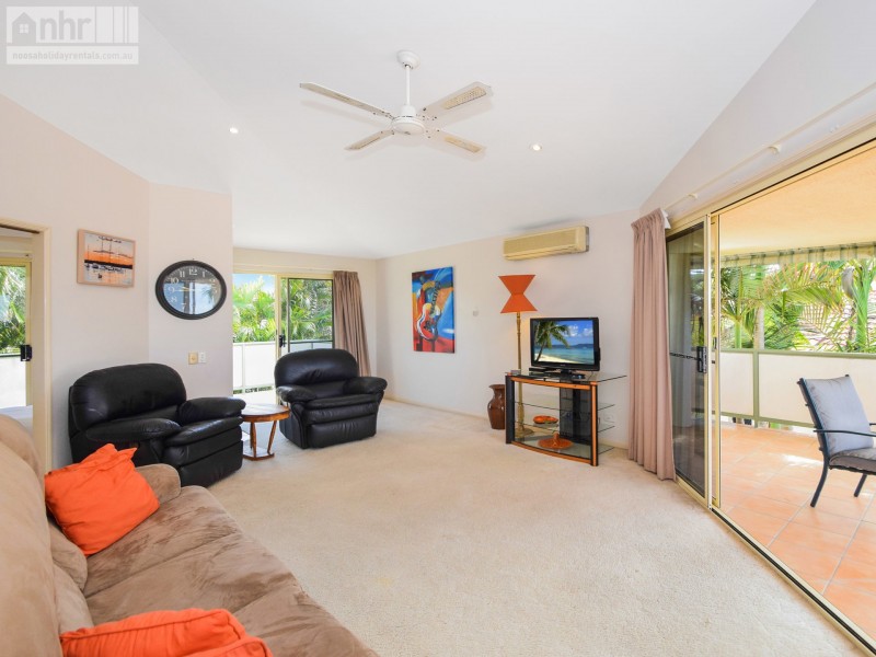 3 Caribbean Court, Castaways Beach QLD 4567