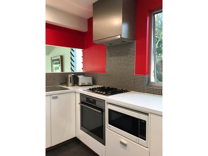 15 Sunset Drive, Noosa Heads QLD 4567