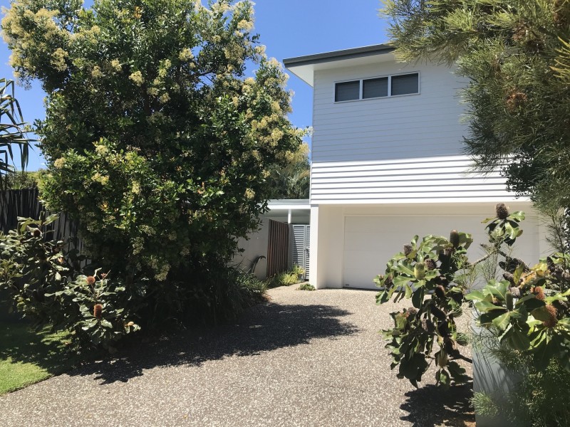 15 Sunset Drive, Noosa Heads QLD 4567