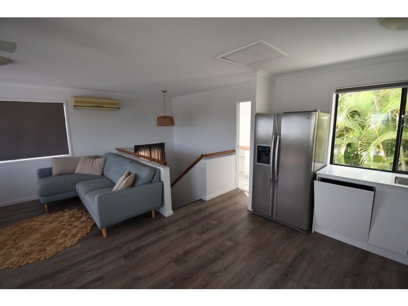 2/17 Advance Place, Sunrise Beach QLD 4567