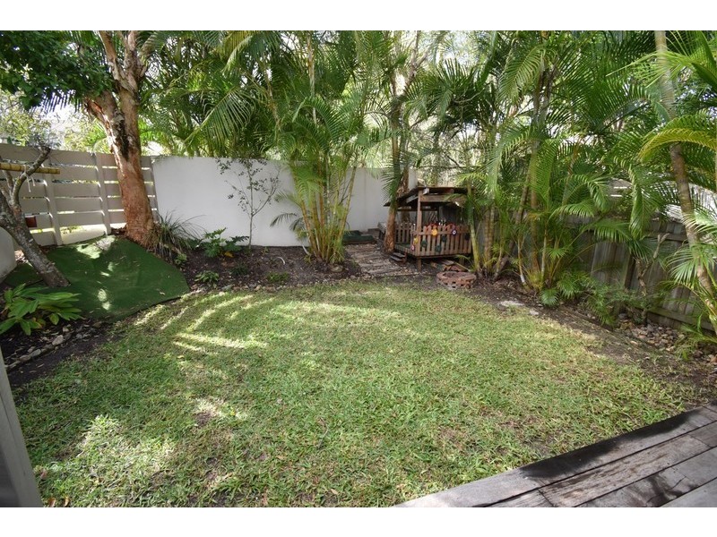 2/17 Advance Place, Sunrise Beach QLD 4567