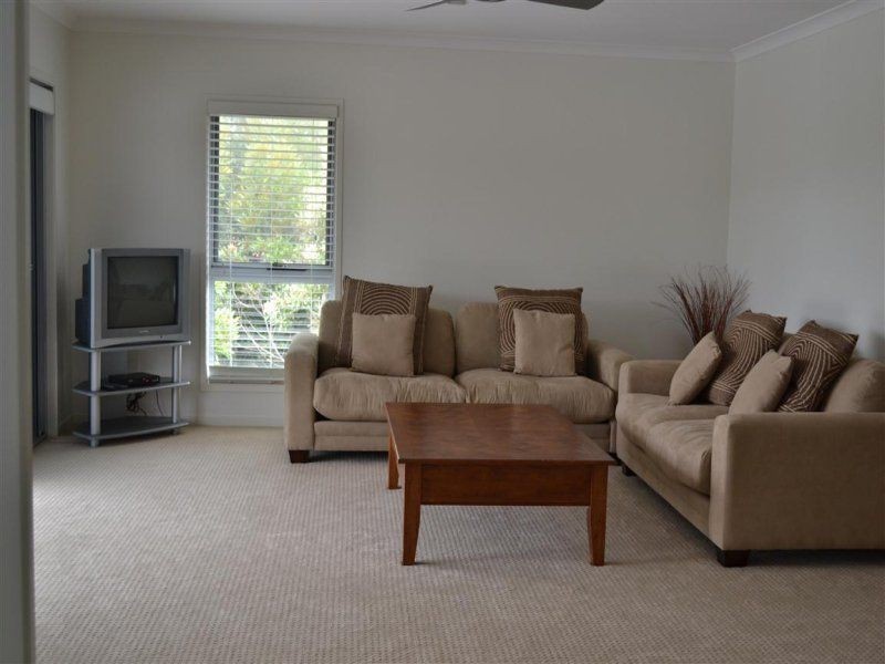 10 Waterside Court, Noosaville QLD 4566