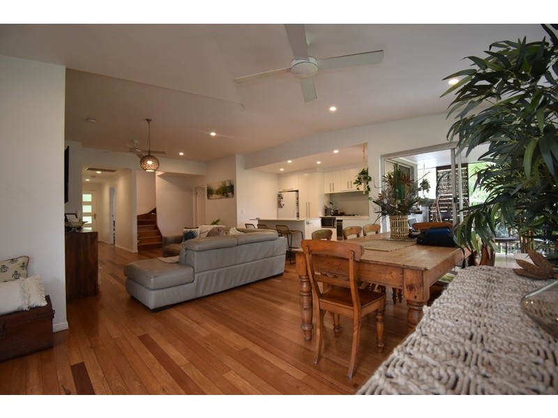 1/74 Poinciana Avenue, Tewantin QLD 4565