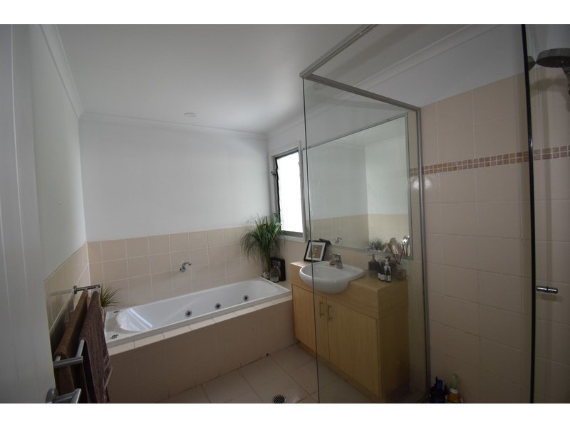 1/74 Poinciana Avenue, Tewantin QLD 4565