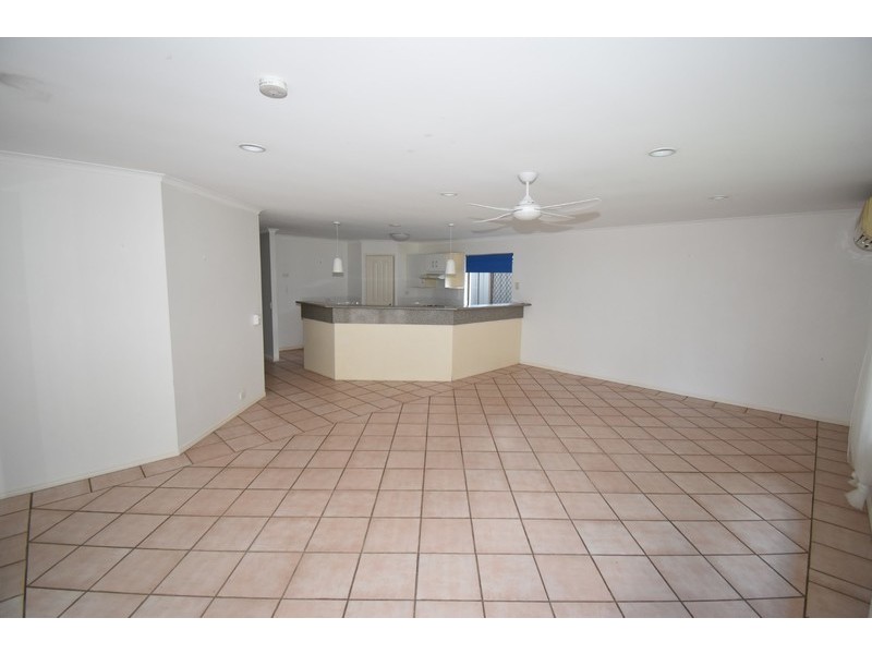 16 Seacove Court, Noosa Waters QLD 4566