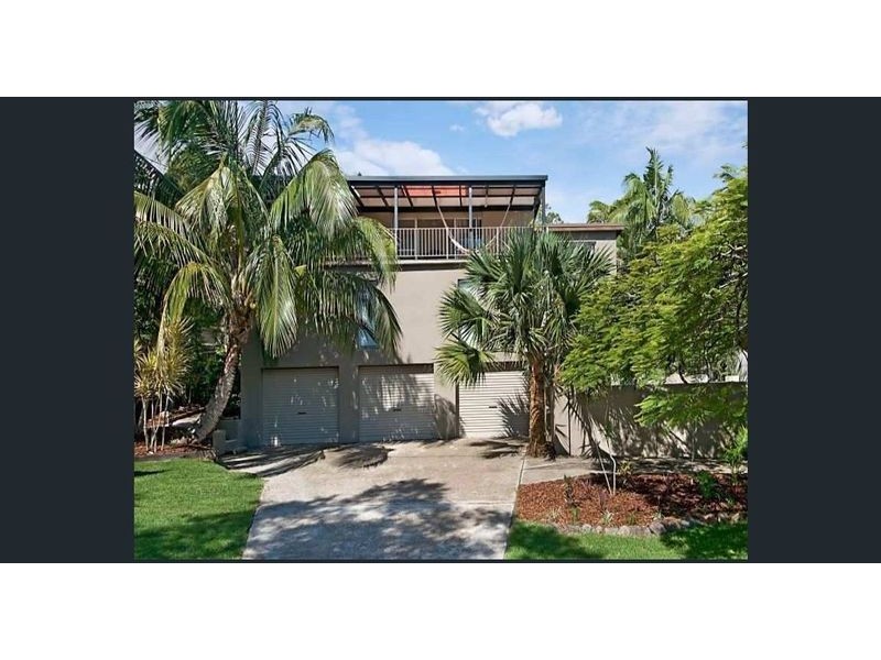 2/4 Attunga Heights, Noosa Heads QLD 4567