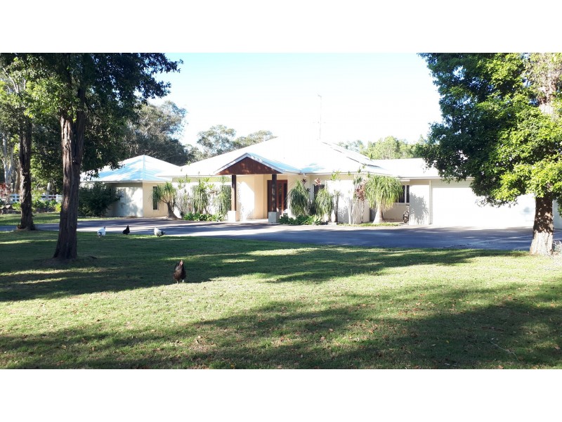 101 Silverwood Drive, Cooroibah QLD 4565