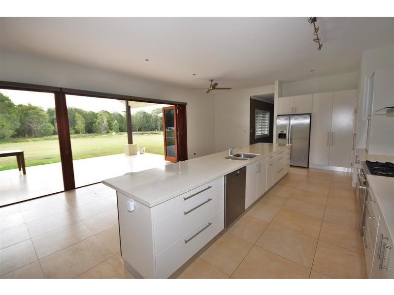 101 Silverwood Drive, Cooroibah QLD 4565