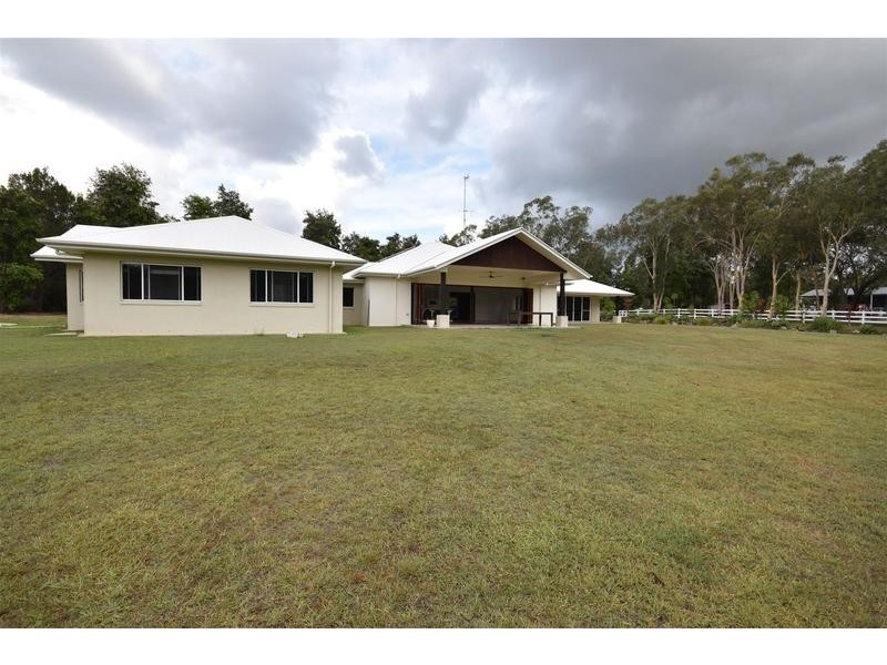 101 Silverwood Drive, Cooroibah QLD 4565