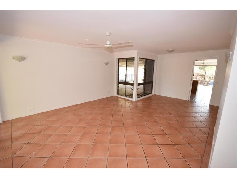 82 Goodchap St, Noosaville QLD 4566