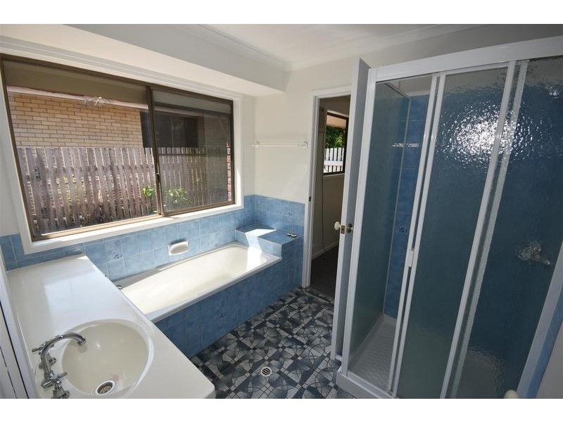 82 Goodchap St, Noosaville QLD 4566