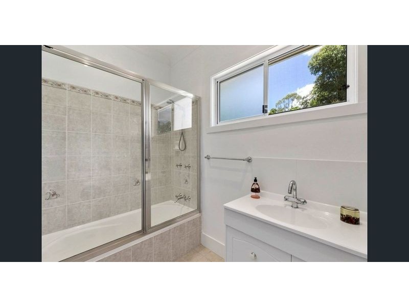 132 Illoura Place, Cooroibah QLD 4565