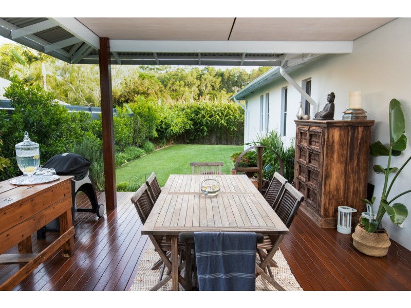 27 Aquamarine Cct, Noosa Waters QLD 4566