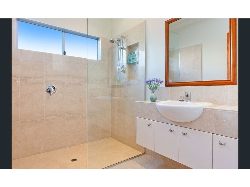 12 Seahorse Place, Noosa Waters QLD 4566