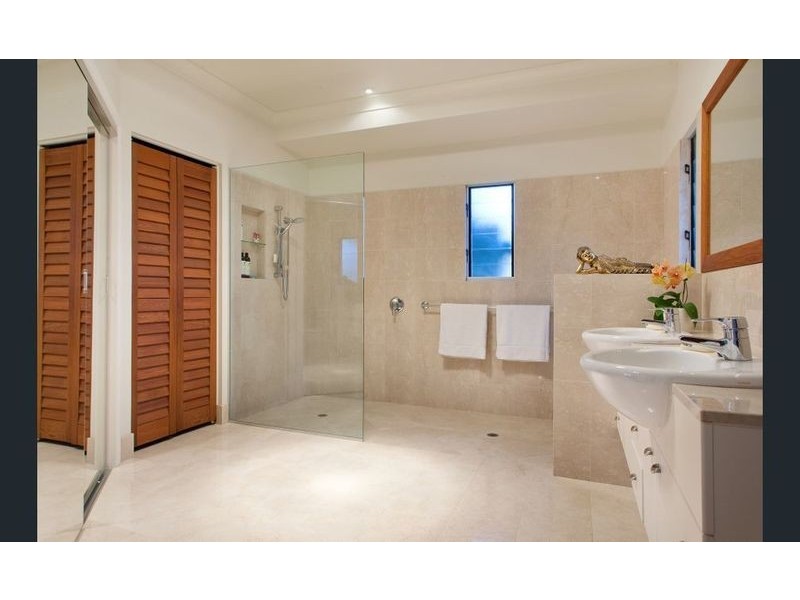 12 Seahorse Place, Noosa Waters QLD 4566